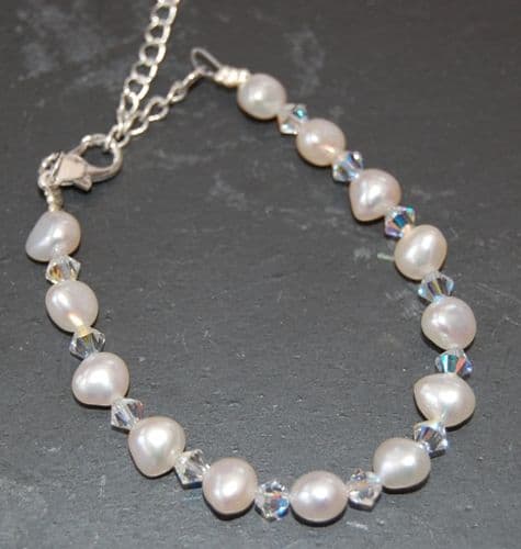 Beautiful Pearl Bracelet for Bridesmaid or Flower Girl | Jewels 4 Girls